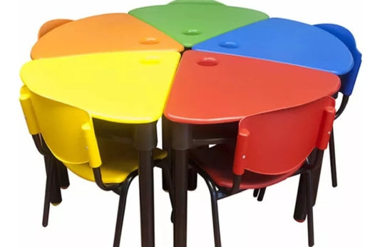 Mesa Trébol En Polipropileno 10 Piezas Uso Infantil.