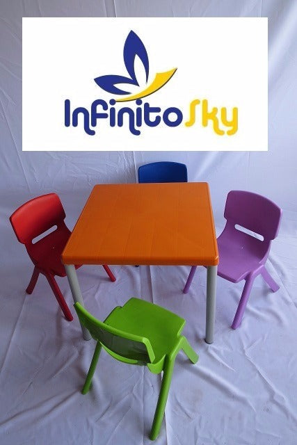 Juego Infantil Con Cuatro Sillas.